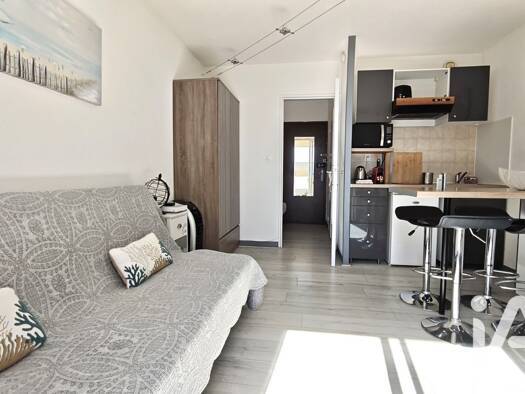 Appartement à vendre 152 000 € 1 pièce 21 m² Étage 1/2 Est La Ciotat 13600