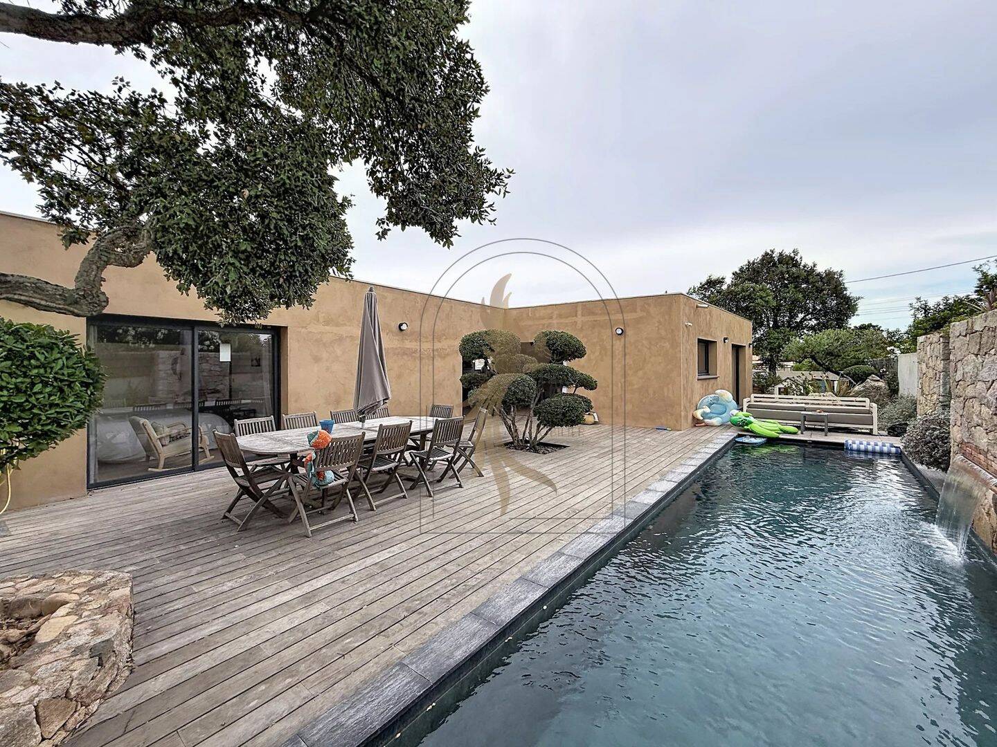 Maison 4 pièces 137 m² · à Lecci · 137,3 m² · 1 295 000 €