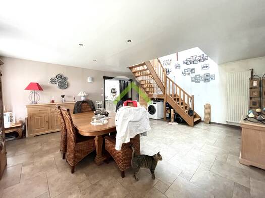 Maison à vendre 322 000 € 4 pièces 3 chambres 124 m² 647 m² de terrain Camphin-en-Pévèle 59780