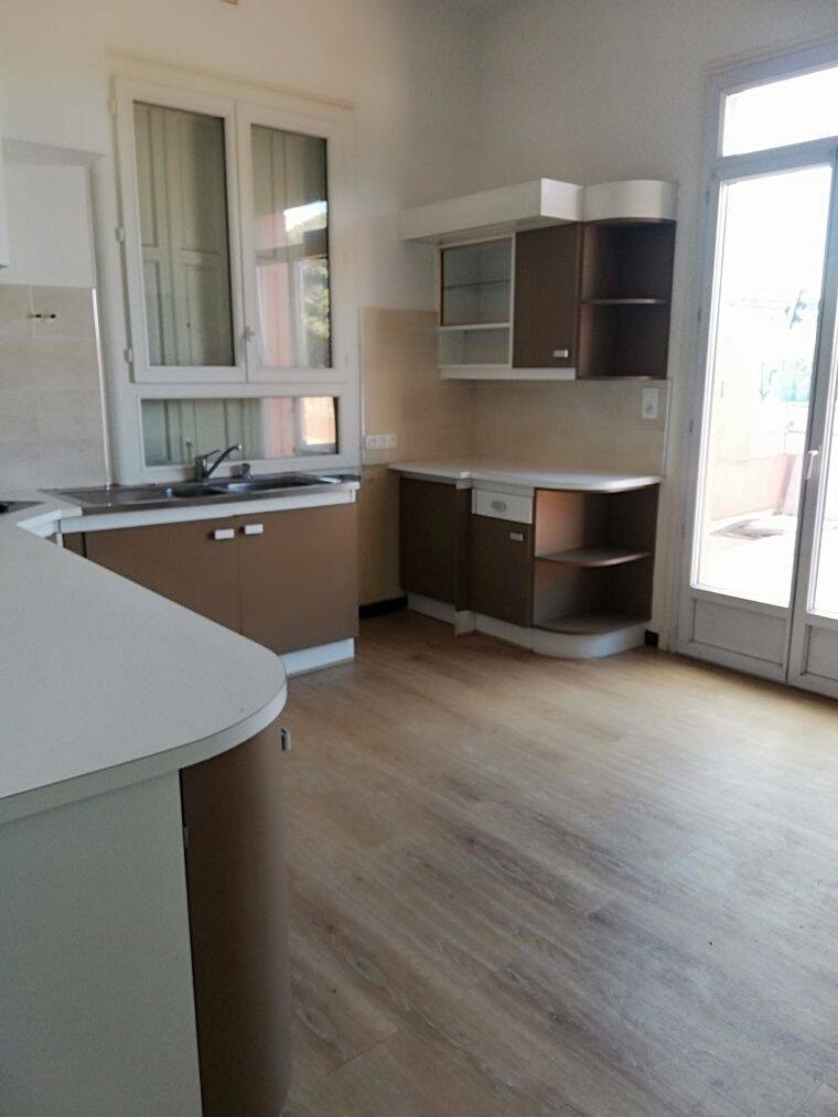 Appartement 5 pièces 138 m² · à Perpignan · 138 m² · 910 €