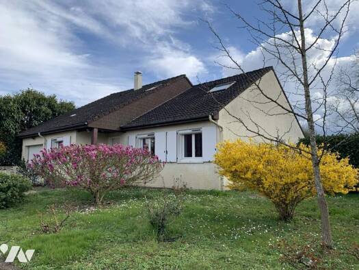 Maison à vendre 262 000 € 5 pièces 3 chambres 113 m² 516 m² de terrain Joué-lès-Tours 37300