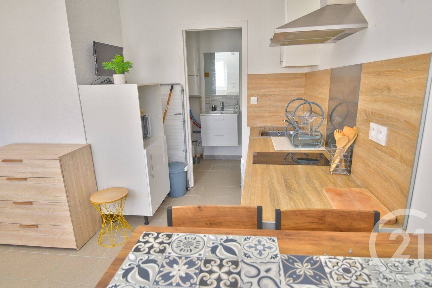 Appartement 1 pièce 16 m² · à Romans-sur-Isère · 15,8 m² · 430 €