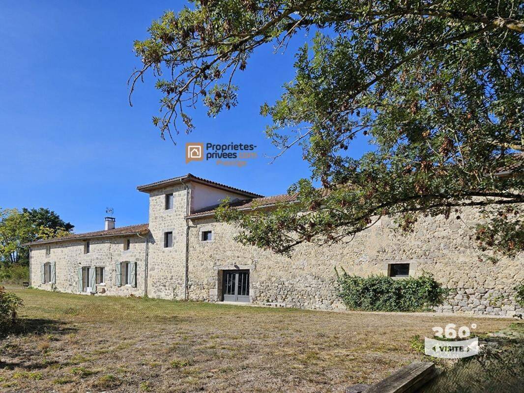 Maison 8 pièces 334 m² · à Nérac · 334 m² · 459 000 €