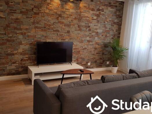 Colocation à louer 590 € 1 pièce 2 chambres 11 m² 1er étage Pvé Neuf-Mont d'Est Noisy-le-Grand 93160