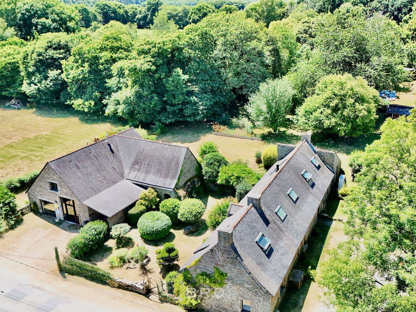 Maison 10 pièces 300 m² · à Saint-Nolff · 300 m² · 649 000 €