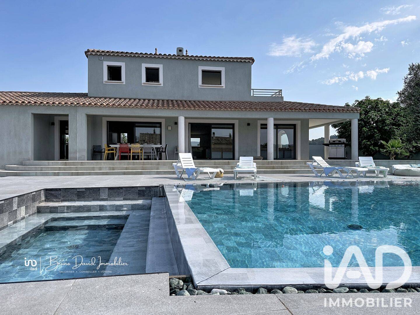 Maison 9 pièces 318 m² · à Pierrefeu-du-Var · 318 m² · 1 199 000 €