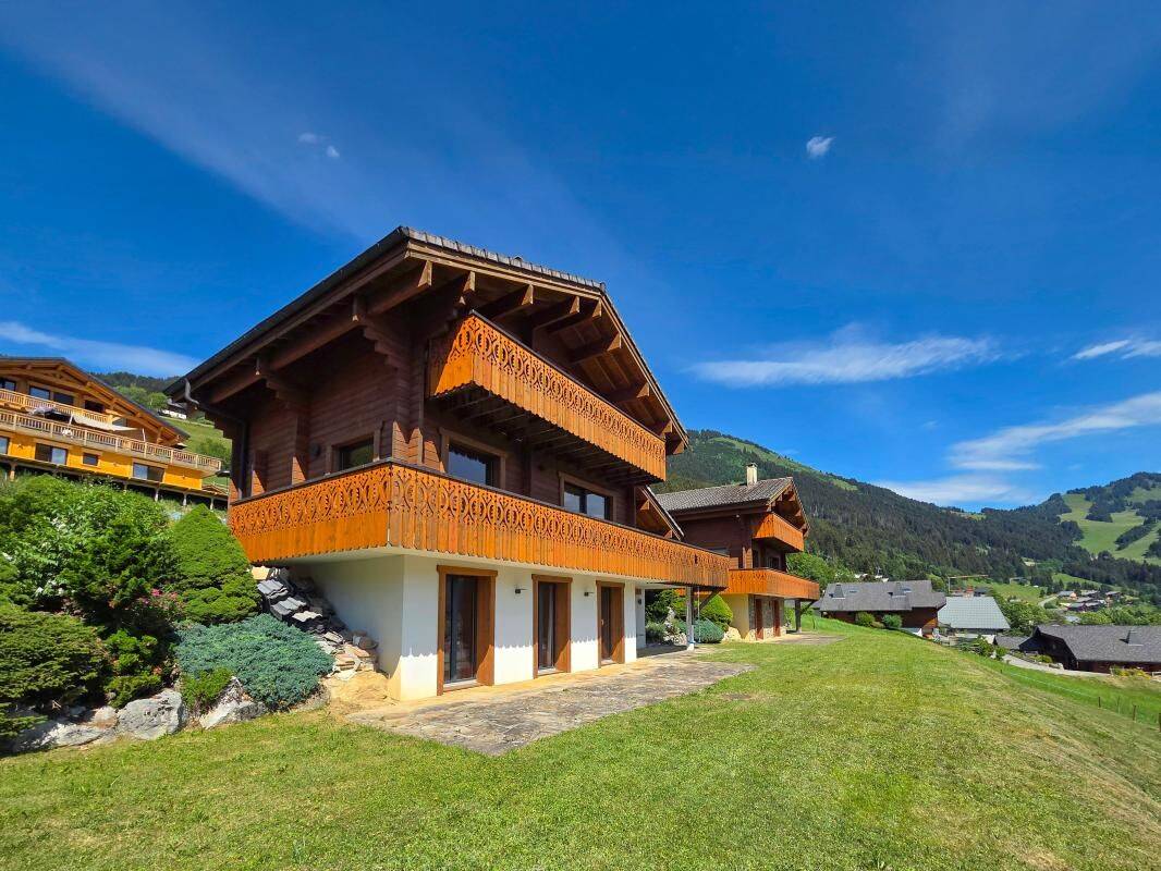 Maison 7 pièces 198 m² · à Châtel · 198 m² · 1 550 000 €