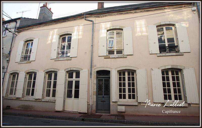 Maison 9 pièces 204 m² · à Pithiviers · 204 m² · 197 000 €