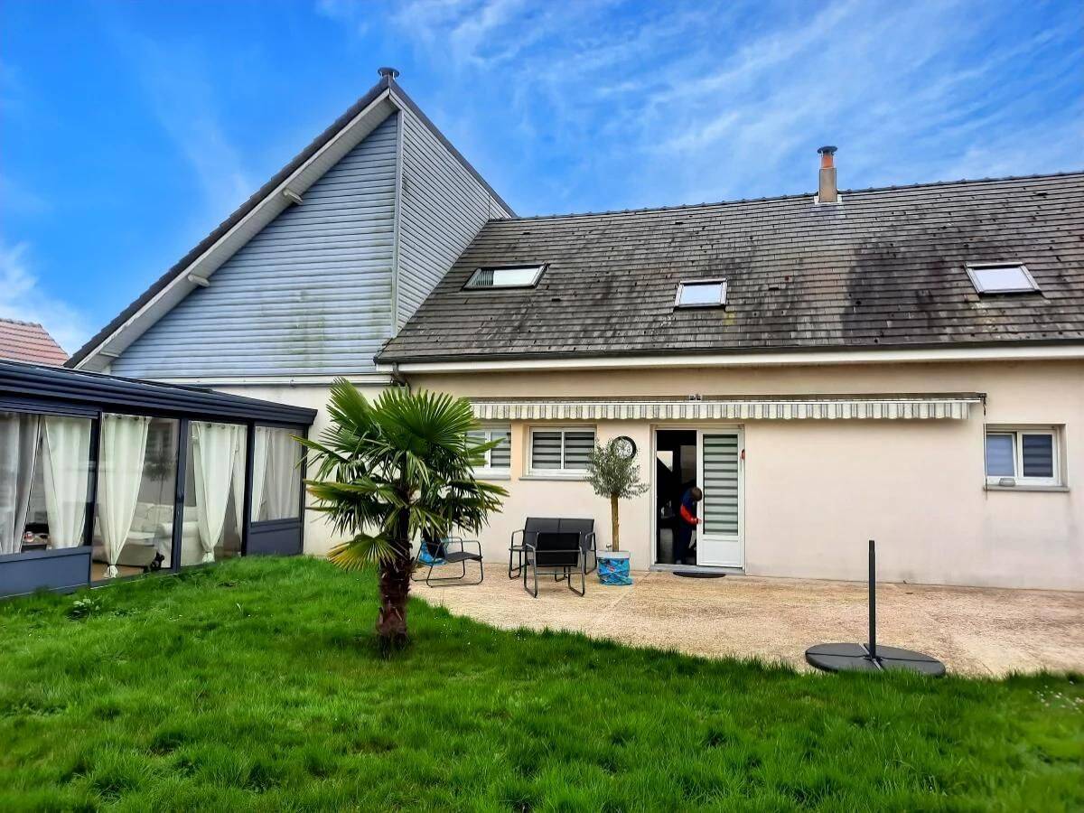 Maison 7 pièces 210 m² · à Tours-en-Vimeu · 210 m² · 313 950 €