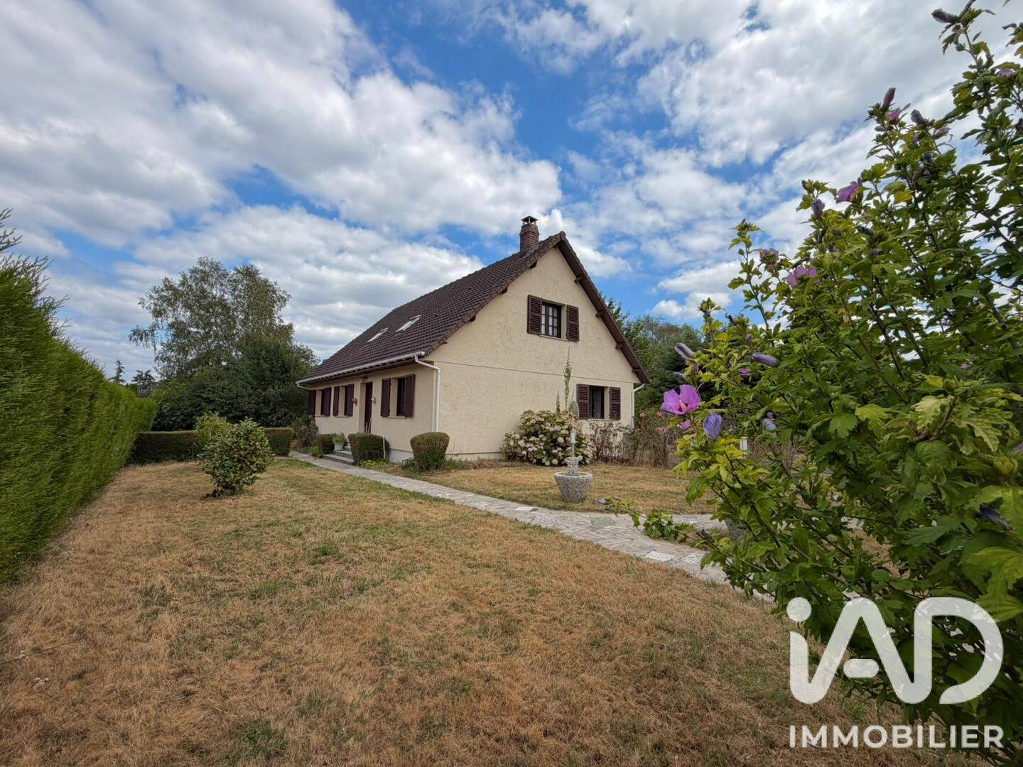 Maison 8 pièces 160 m² · à Le Thuit de l'Oison · 160 m² · 240 000 €