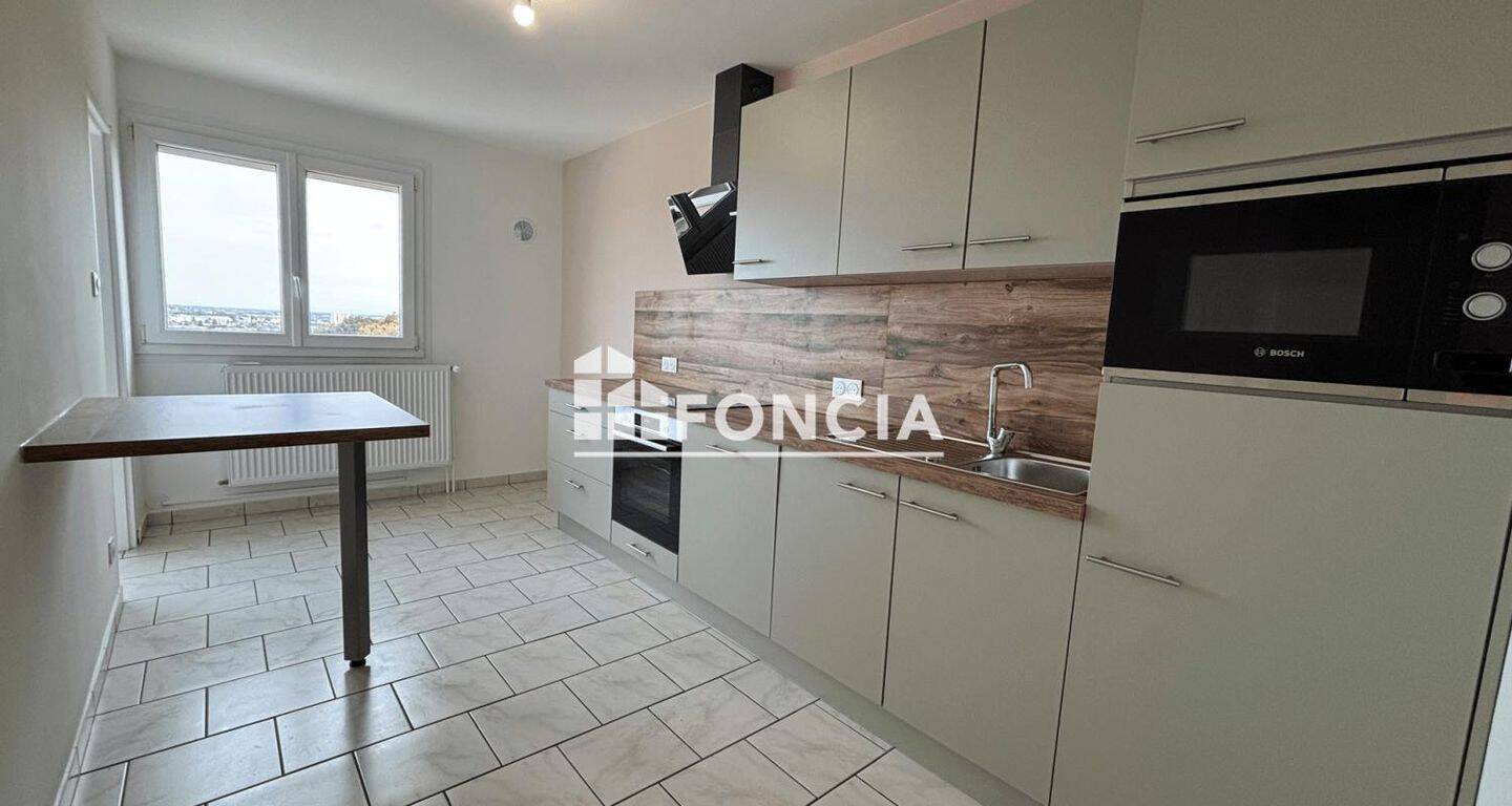 Appartement 3 pièces 66 m² · à Dijon · 65,7 m² · 880 €/mois