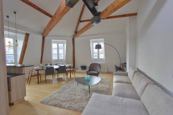 Appartement 2 pièces 60 m² · à Paris 16ème Arrondissement · 60 m² · 2 600 €