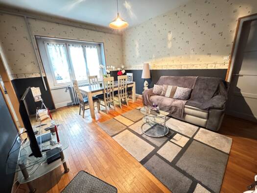 Appartement à vendre 70 200 € 4 pièces 2 chambres 67,6 m² RDC/6 Belfort 90000