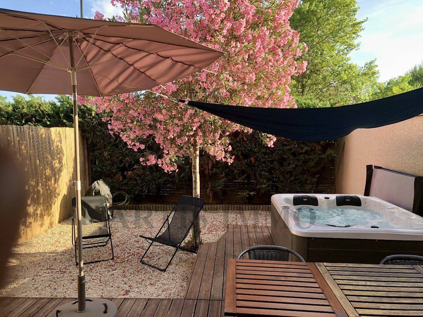 Appartement 2 pièces 57 m² · à Aigues-Mortes · 57 m² · 760 €