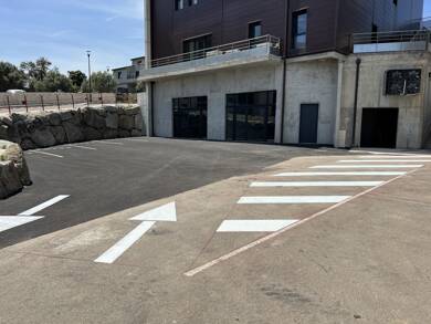 Local commercial à louer 2 340 € 203 m² de surface de vente Porto Vecchio 20137