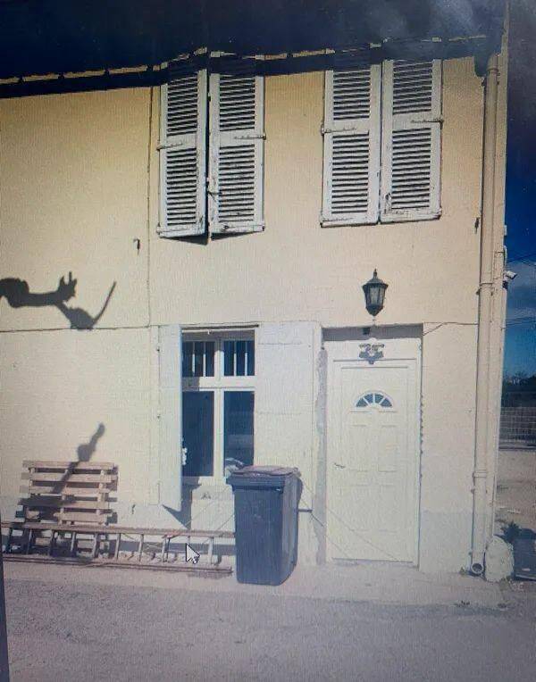 Maison 3 pièces 65 m² · à Avignon · 65 m² · 900 €