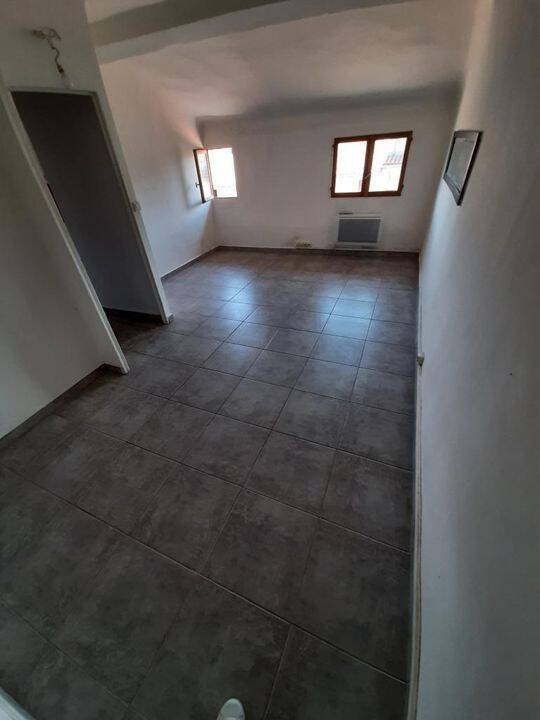 Appartement 1 pièce 27 m² · à Toulon · 27 m² · 470 €/mois