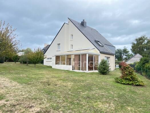 Maison à vendre 477 500 € 6 pièces 4 chambres 138 m² 917 m² de terrain Saint Laurent-sous la Tour Plérin 22190