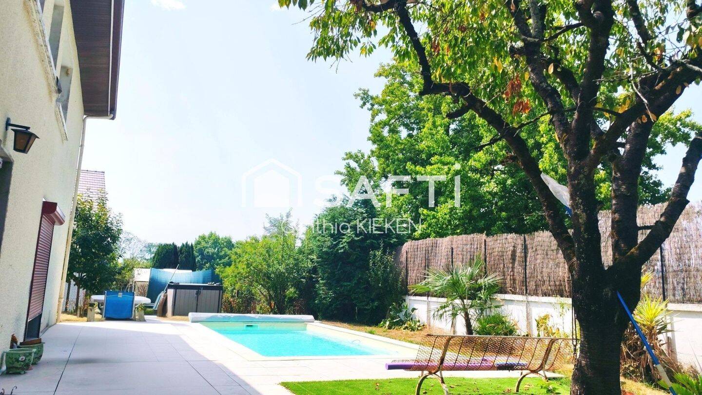 Maison 6 pièces 130 m² · à Billère · 130 m² · 368 000 €