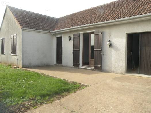 Maison à vendre 126 000 € 4 pièces 3 chambres 86 m² 853 m² de terrain La Ferté-Villeneuil 28220