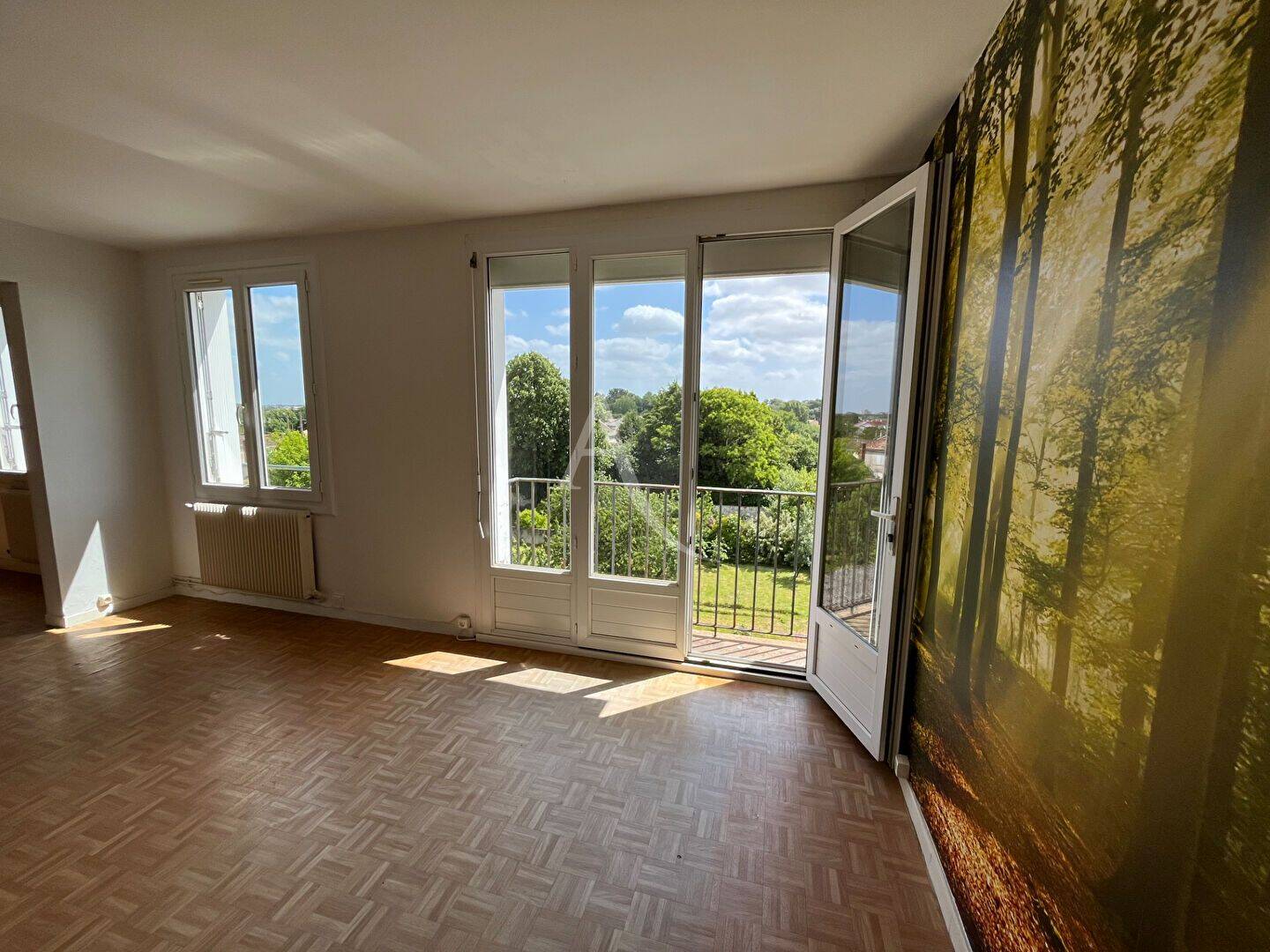 Appartement 5 pièces 85 m² · à Fontenay-le-Comte · 85 m² · 78 300 €