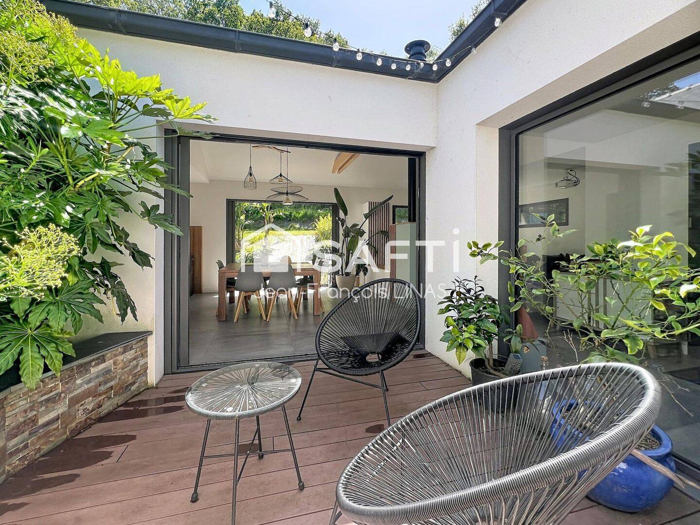 Maison 7 pièces 161 m² · à Grand-Champ · 161 m² · 548 000 €