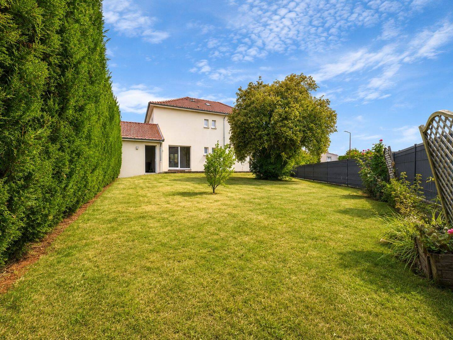 Maison 8 pièces 157 m² · à Bousse · 157 m² · 430 000 €