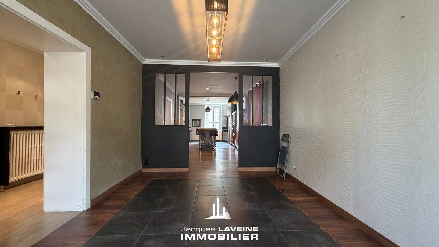 Appartement 7 pièces 200 m² · à Marange-Silvange · 200 m² · 309 000 €