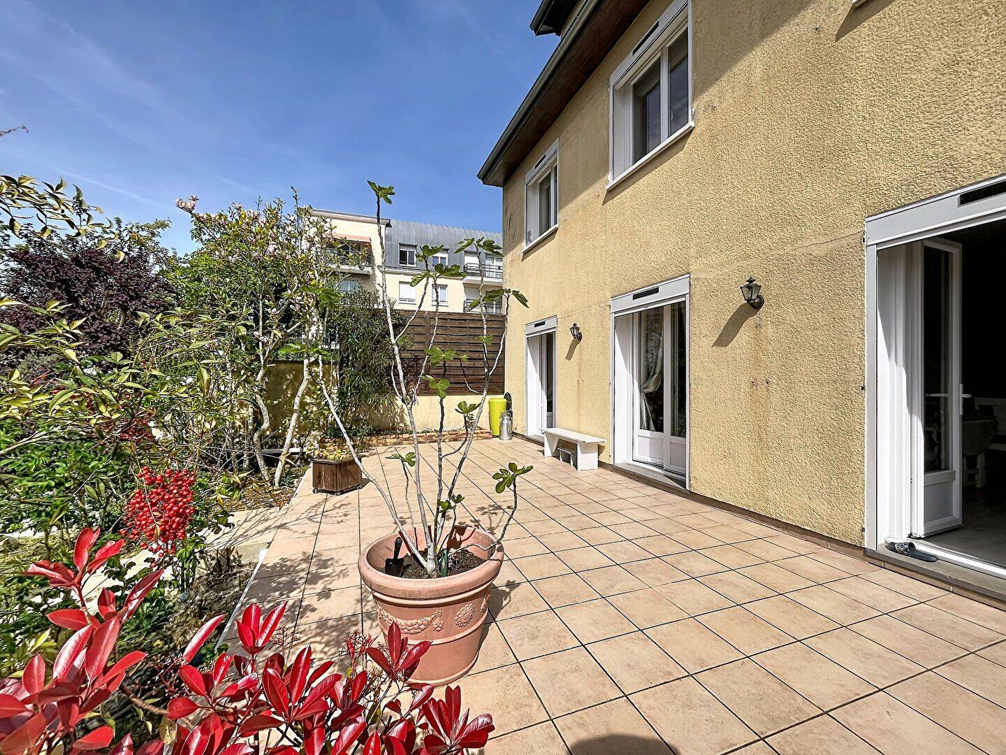 Appartement 2 pièces 48 m² · à Saint-Michel-sur-Orge · 47,8 m² · 169 000 €