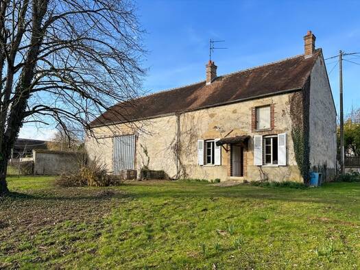 Maison à vendre 125 000 € 3 pièces 2 chambres 60 m² 957 m² de terrain Chevannes 45210