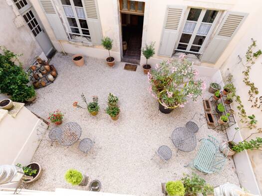 Maison à vendre 503 500 € 10 pièces 6 chambres 295 m² 428 m² de terrain La Charité-sur-Loire 58400