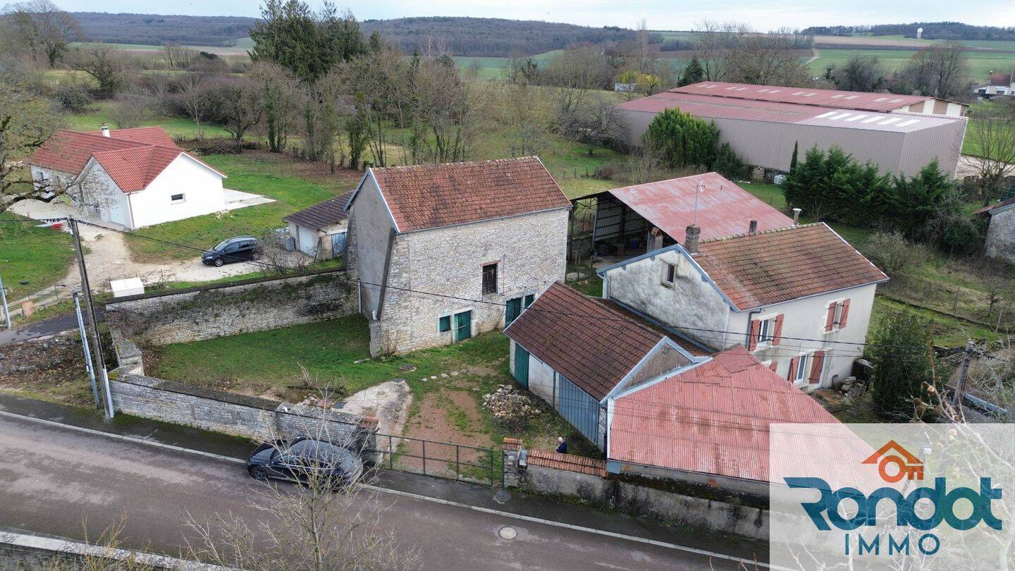 Maison 6 pièces 151 m² · à Montigny-Mornay-Villeneuve-sur-Vingeanne · 151 m² · 170 000 €