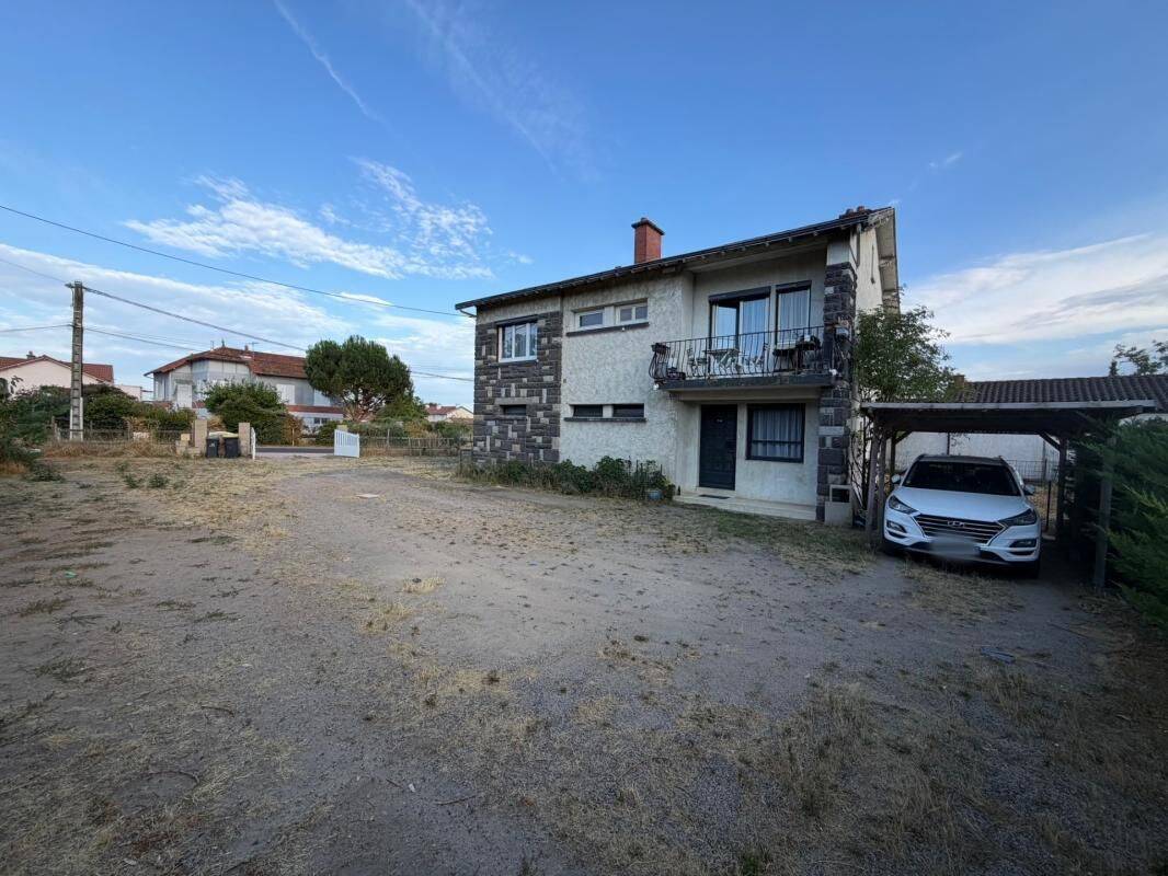 Maison 7 pièces 200 m² · à Lezoux · 200 m² · 293 000 €
