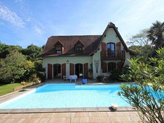 Maison à vendre 439 500 € 5 pièces 4 chambres 154 m² 2 030 m² de terrain Sauvagnon 64230