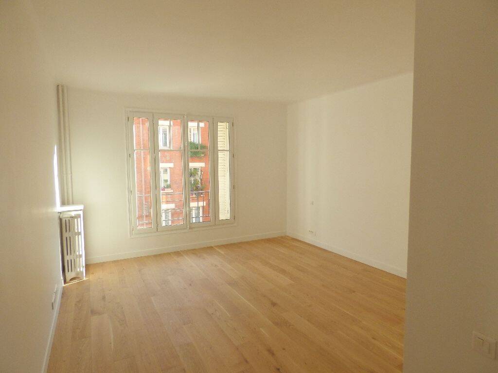 Appartement 1 pièce 30 m² · à Paris 13ème Arrondissement · 30 m² · 1 072 €
