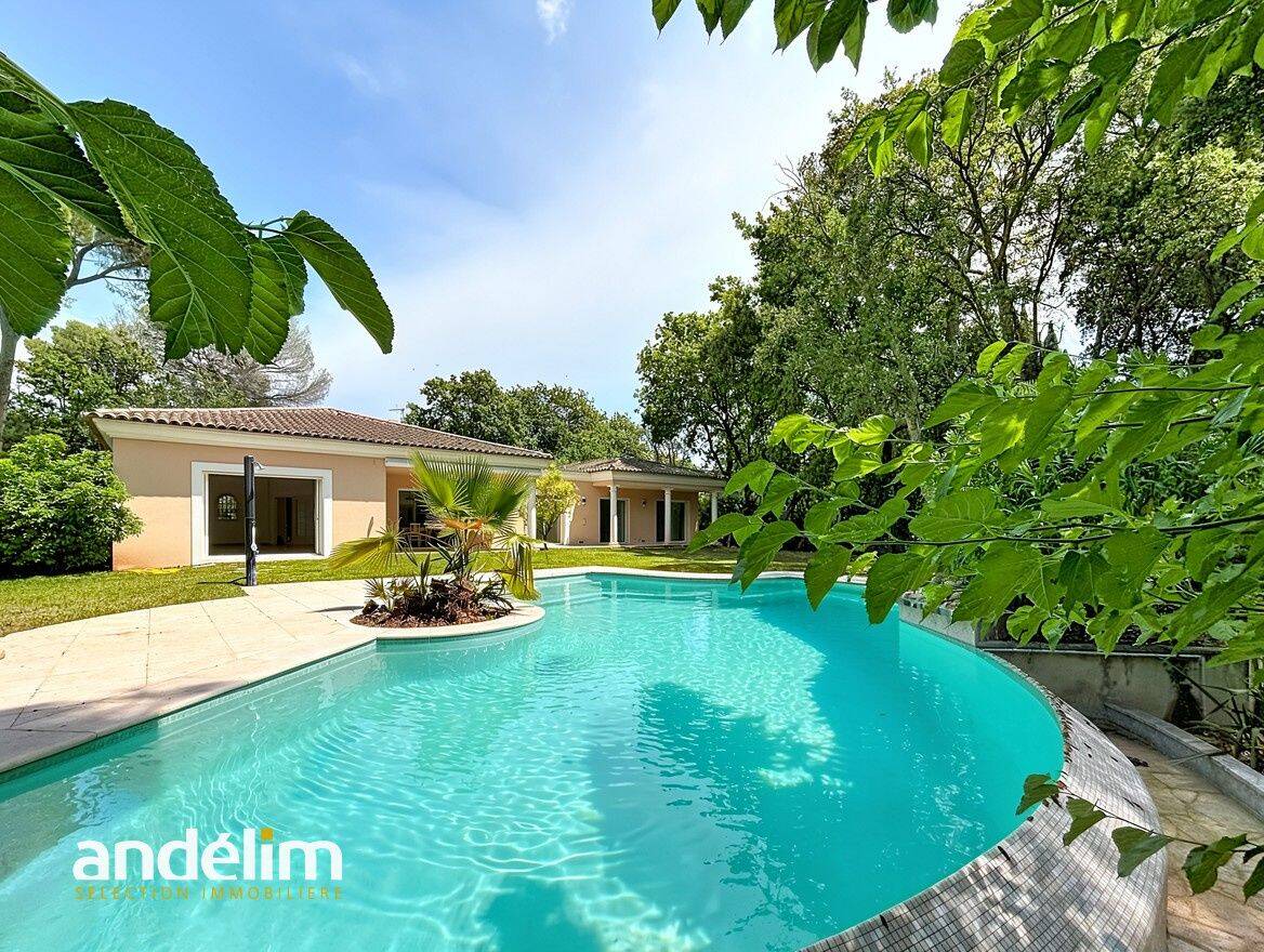 Maison 6 pièces 230 m² · à Saint-Raphaël · 230 m² · 1 365 000 €