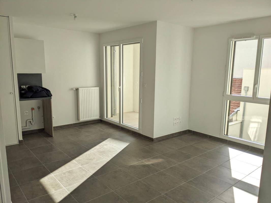 Appartement 2 pièces 44 m² · à Lyon 8ème Arrondissement · 43,7 m² · 775 €