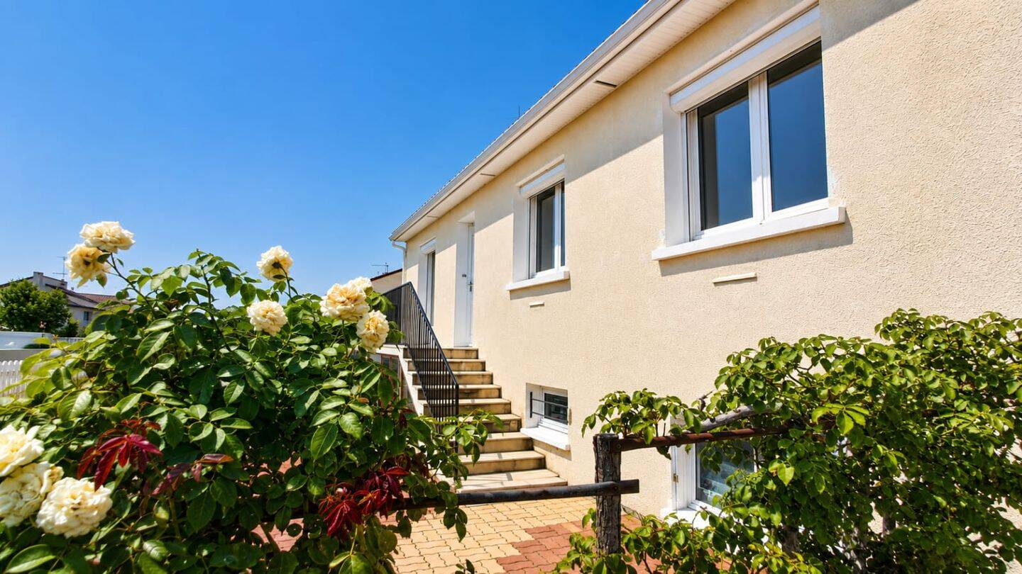 Maison 6 pièces 183 m² · à Thouars · 183 m² · 170 000 €