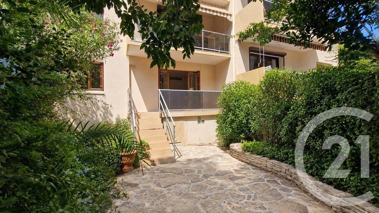 Appartement 2 pièces 46 m² · à Le Lavandou · 45,6 m² · 261 000 €