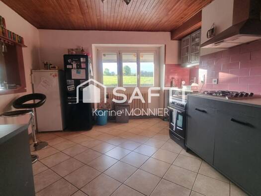 Maison à vendre 159 000 € 8 pièces 4 chambres 189 m² 1 238 m² de terrain Le Pasquier 39300