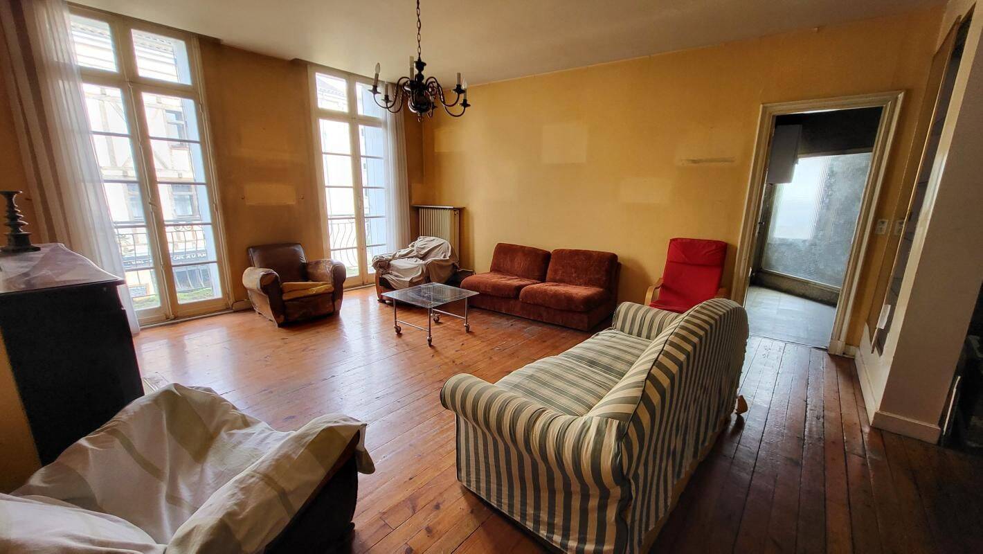 Appartement 4 pièces 140 m² · à Agen · 140,1 m² · 130 000 €