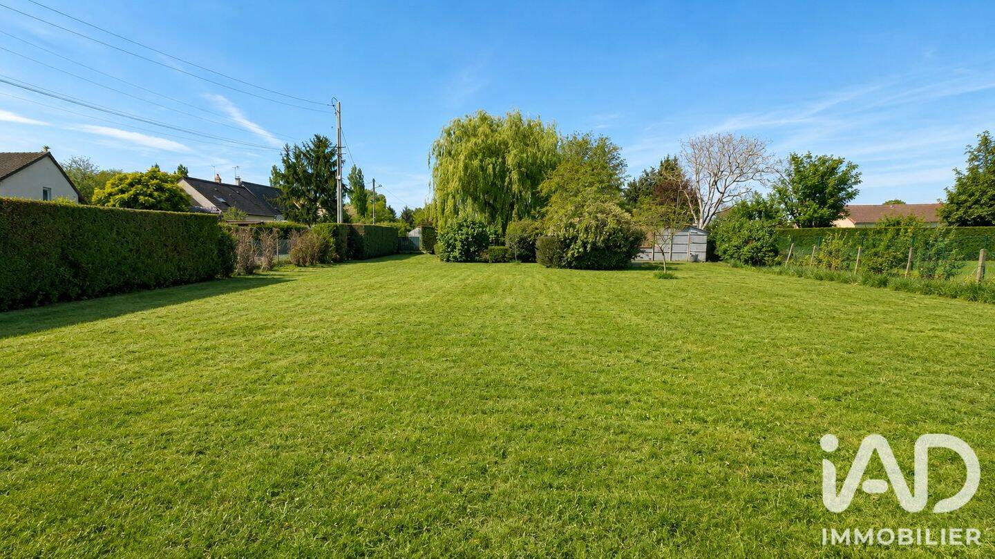 Terrain de 652 m² à Saint-Genouph - photo 2