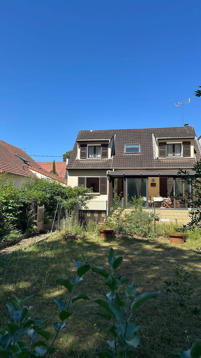 Maison 5 pièces 116 m² · à Saint-Rémy-lès-Chevreuse · 116 m² · 472 500 €