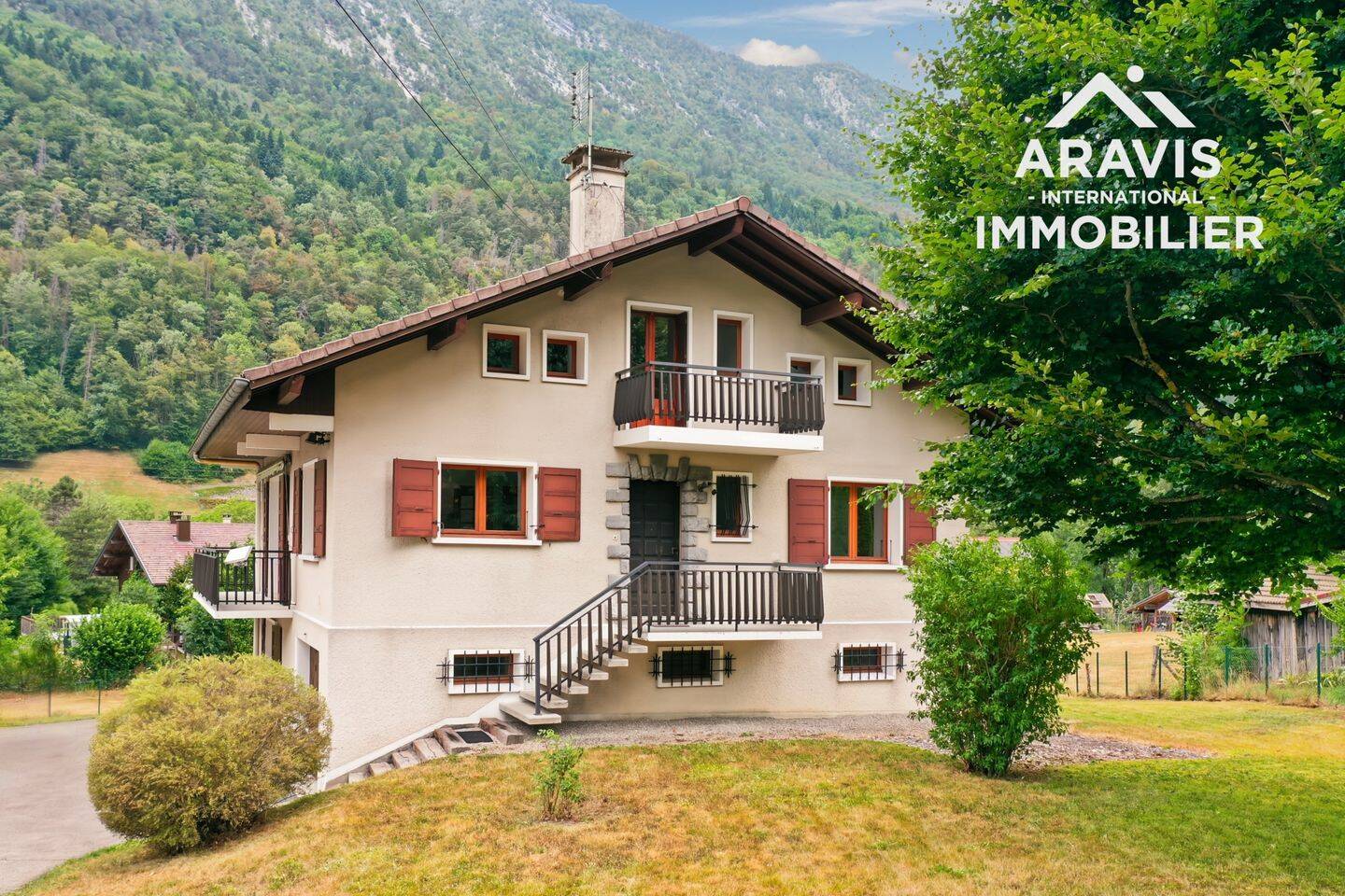 Maison 5 pièces 165 m² · à Thônes · 164,6 m² · 520 000 €