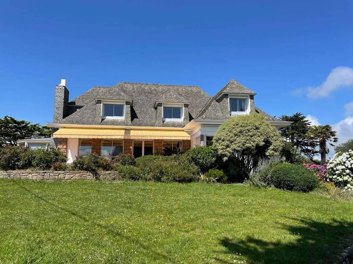 Maison 8 pièces 248 m² · à Trébeurden · 248 m² · 884 000 €