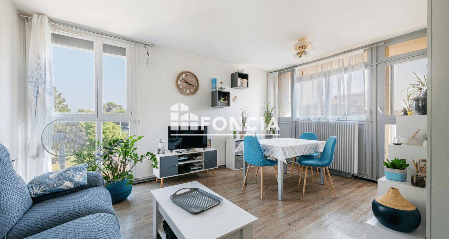 Appartement 3 pièces 61 m² · à Salon-de-Provence · 61,2 m² · 109 000 €