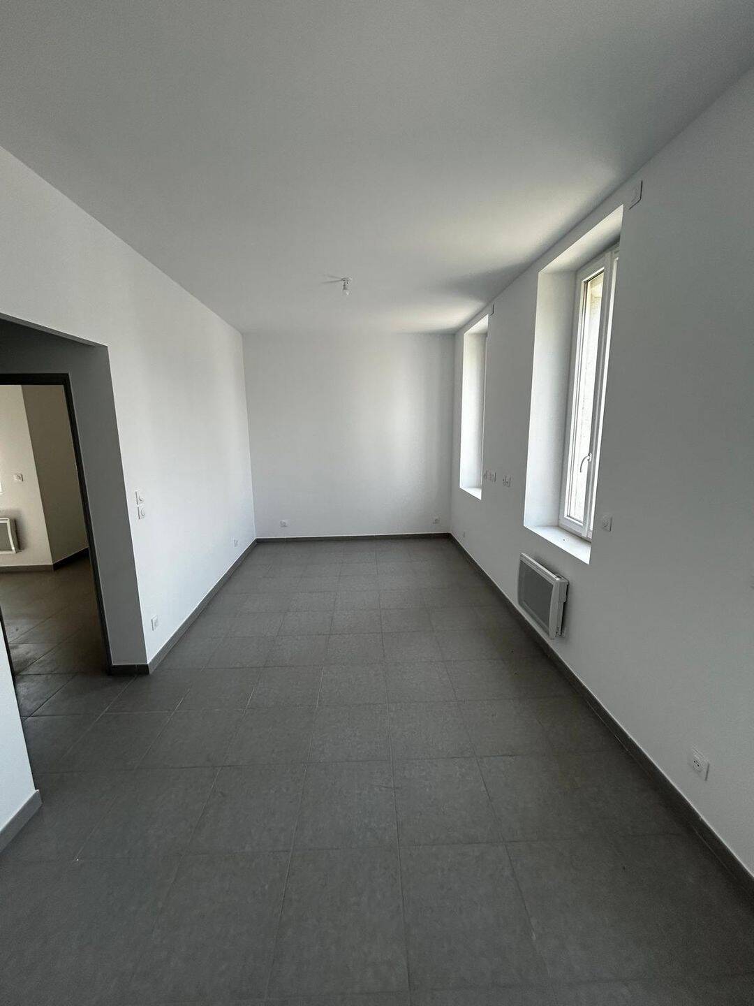 Appartement 2 pièces 34 m² · à Marseille 3ème Arrondissement · 33,6 m² · 74 900 €
