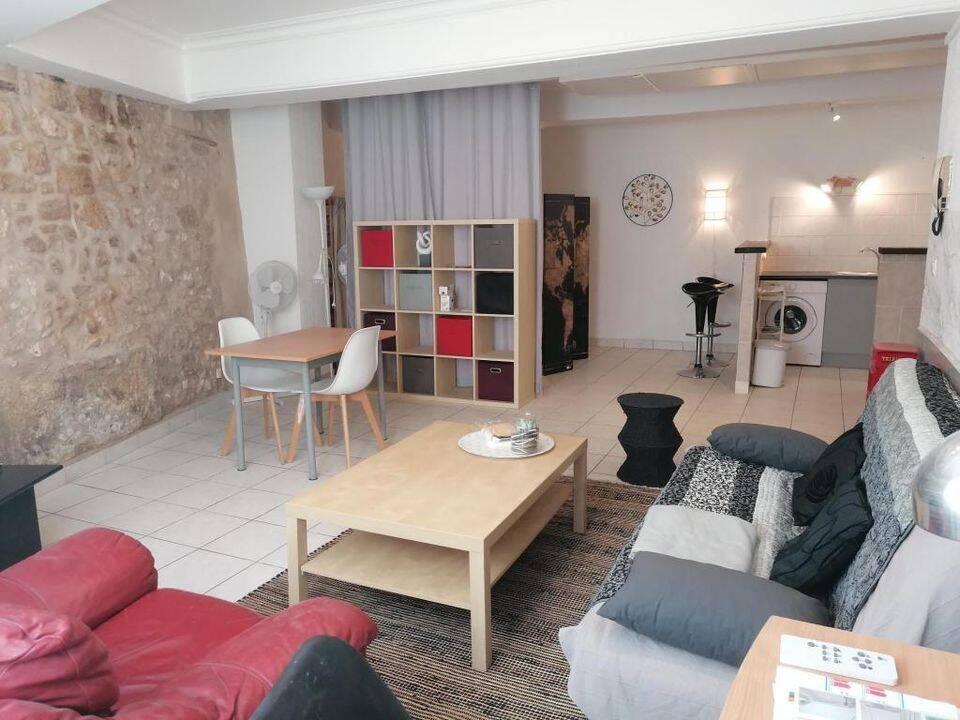 Appartement 1 pièce 50 m² · à Avignon · 50 m² · 625 €