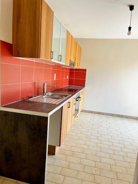 Appartement 4 pièces 101 m² · à Saint-Genis-Laval · 101,5 m² · 1 140 €/mois