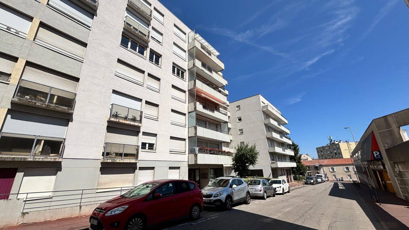 Appartement 3 pièces 84 m² · à Limoges · 84 m² · 145 500 €